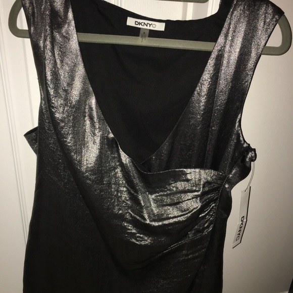 Sleeveless silver/ metallic shirt - Picture 3 of 7